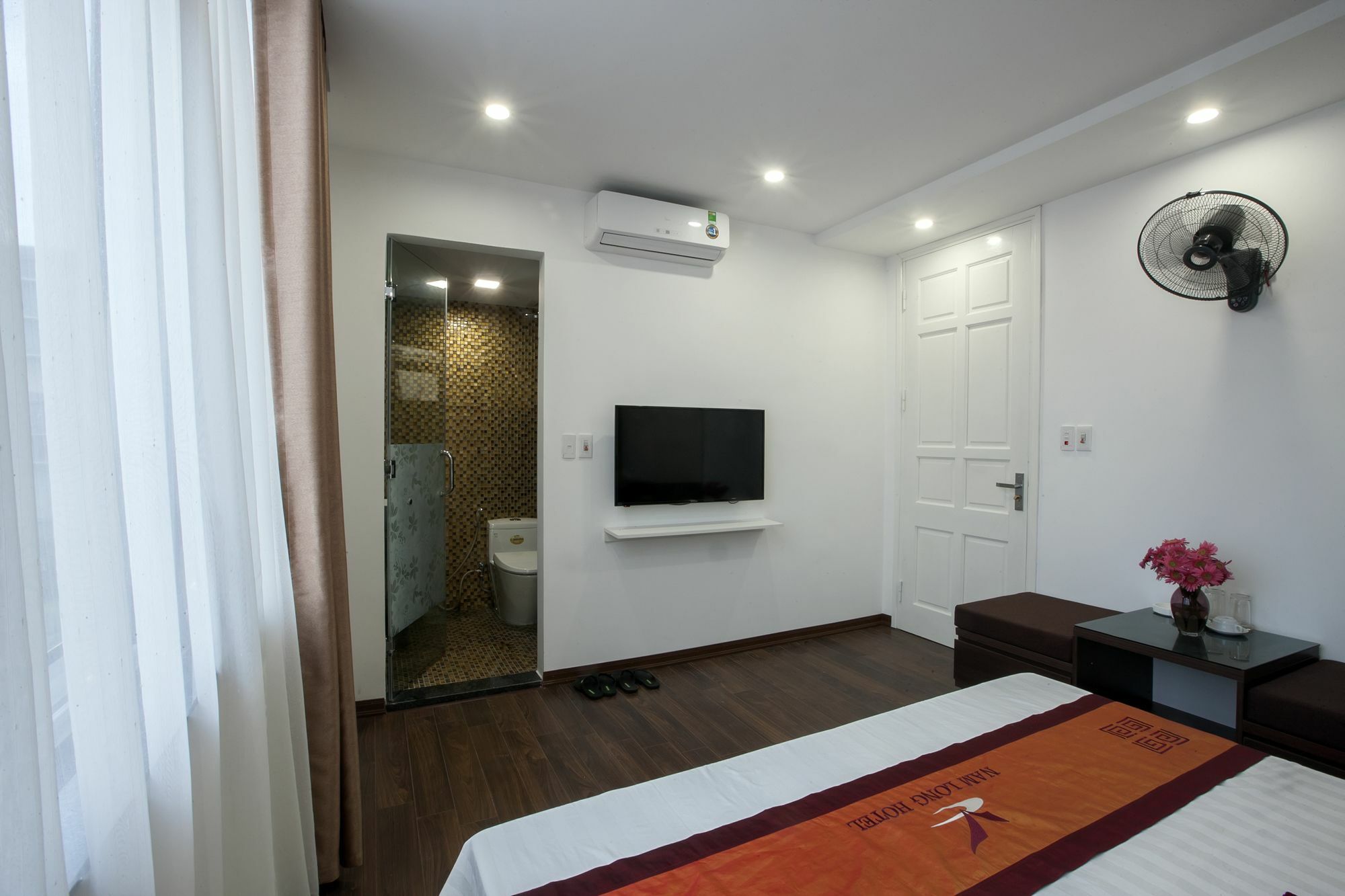 Nam Long Hotel Hanoi Exterior photo
