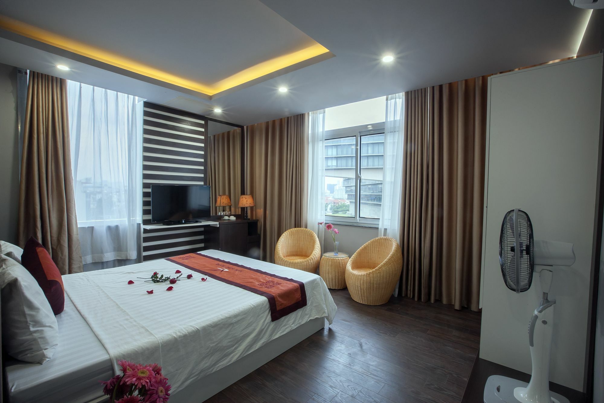 Nam Long Hotel Hanoi Exterior photo